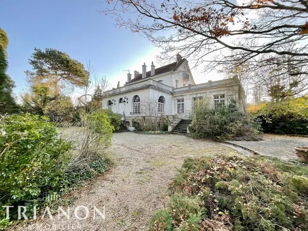 Propriété de maître avec maison de gardien 432 m² - LA CELLE ST CLOUD Les Gressets