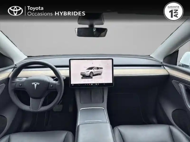 Tesla Model Y standard rwd — photo 15