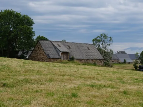 Vends maison 360m² Cantal