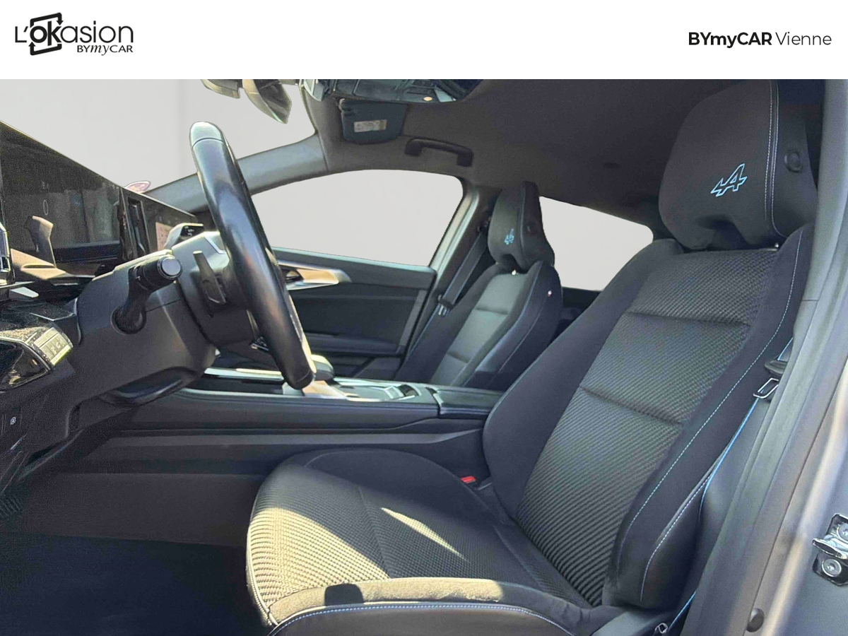Renault Austral mild hybrid 160 auto — photo 11