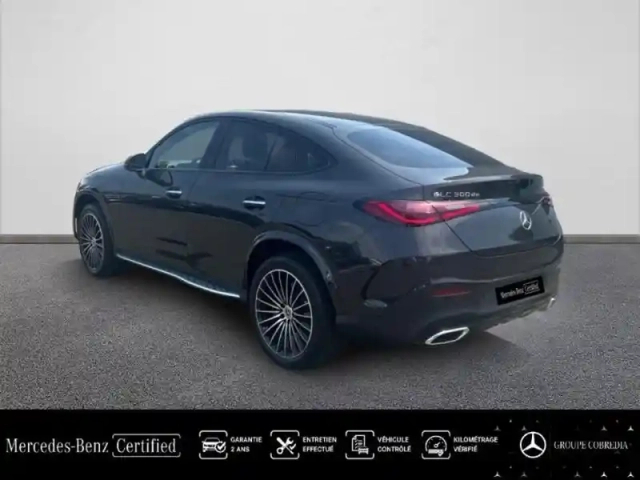 Mercedes Glc coupé 300 d e hybrid 197+136ch amg line + 4matic 9g-tronic — photo 3