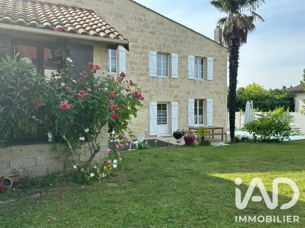 Maison 6 pièces 197 m²