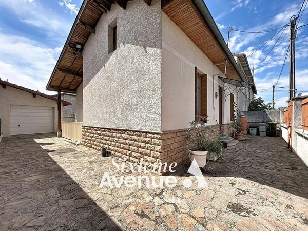 Maison de plain-pied 3 pièces 74 m²