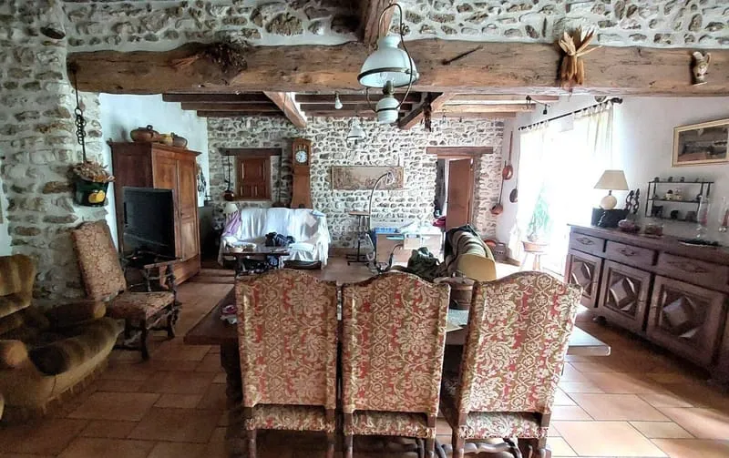 Photo 3