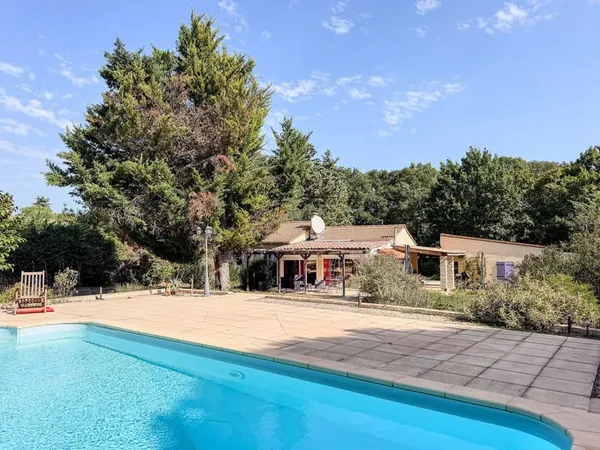 Maison de plain-pied 5 pièces 105 m²