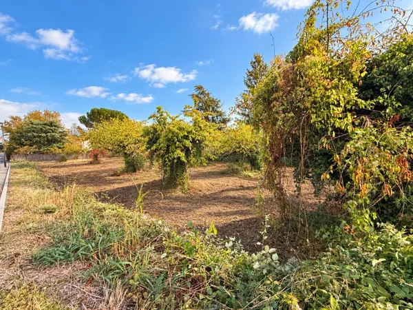 Terrain 1475 m²