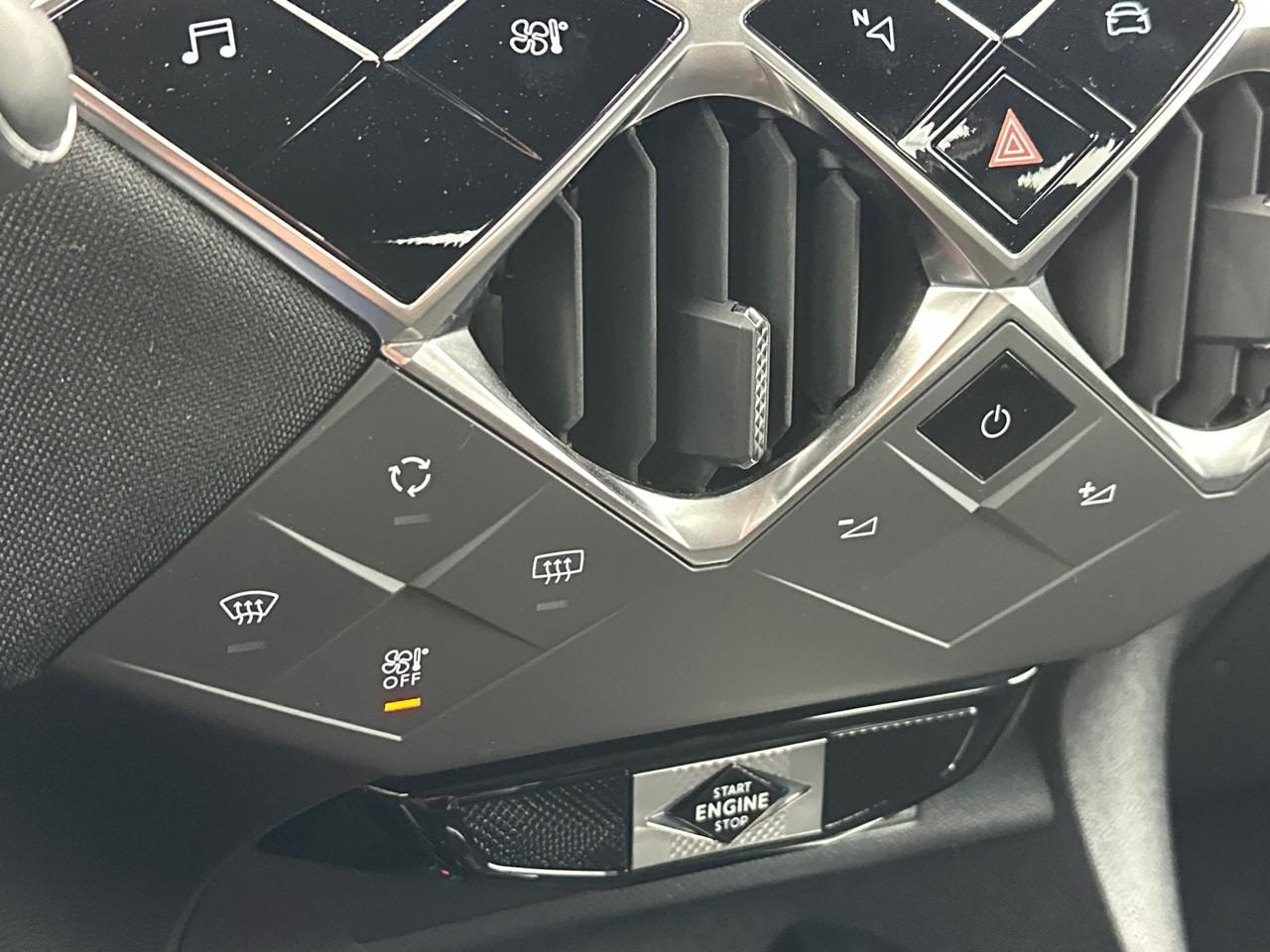 Ds Ds 3 crossback puretech 130 eat8 montmartre — photo 29