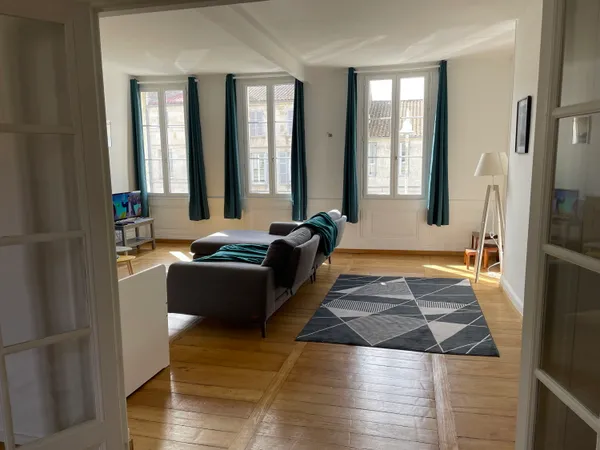 Loue appartement 125m²