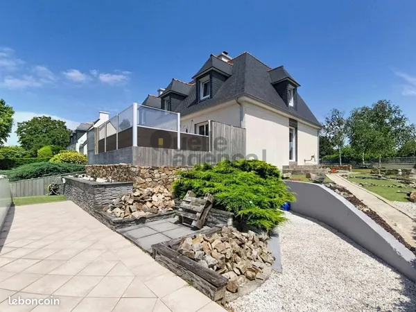 Propriété 7 pièces 188 m²