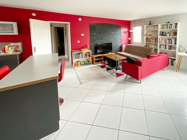 Appartement 4P en DERNIER ETAGE avec VUE LAC !