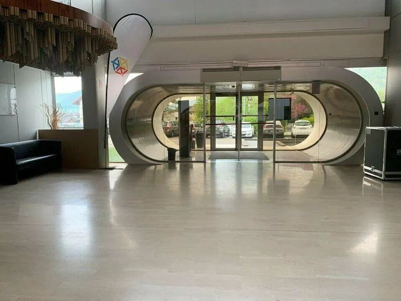 Photo 2