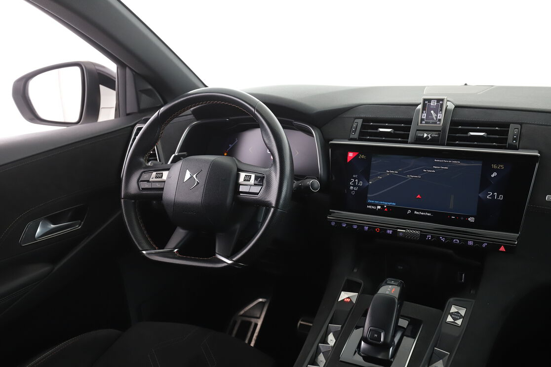 DS Automobiles DS7 Crossback 2.0 Blue-HDi Performance Line + Automatique — photo 12
