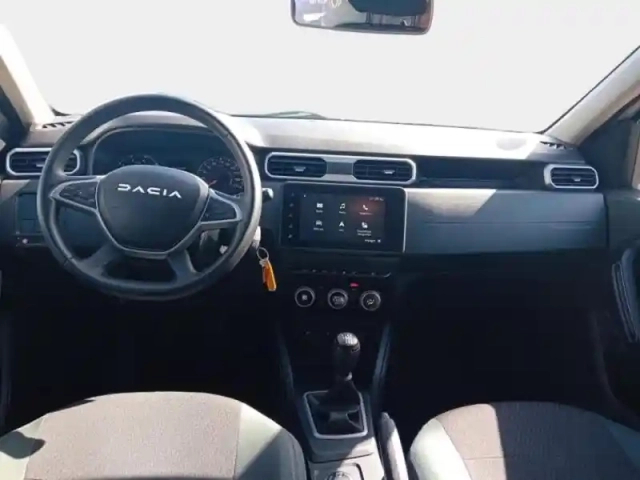 Dacia Duster 1.5 blue dci 115ch  journey 4x4 — photo 13