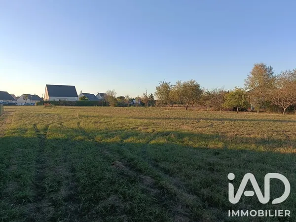Terrain 3715 m²