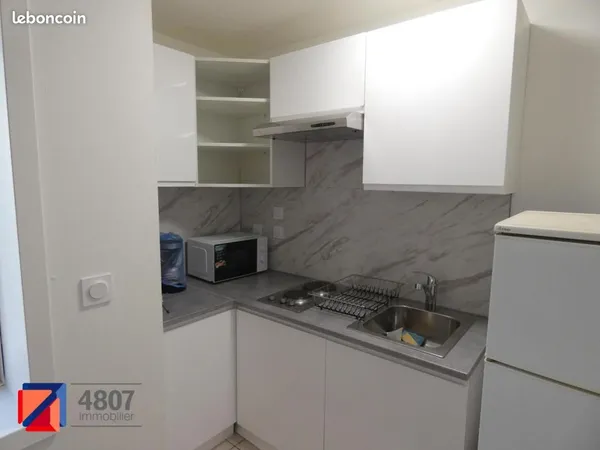 Studio 1 pièce 30 m²