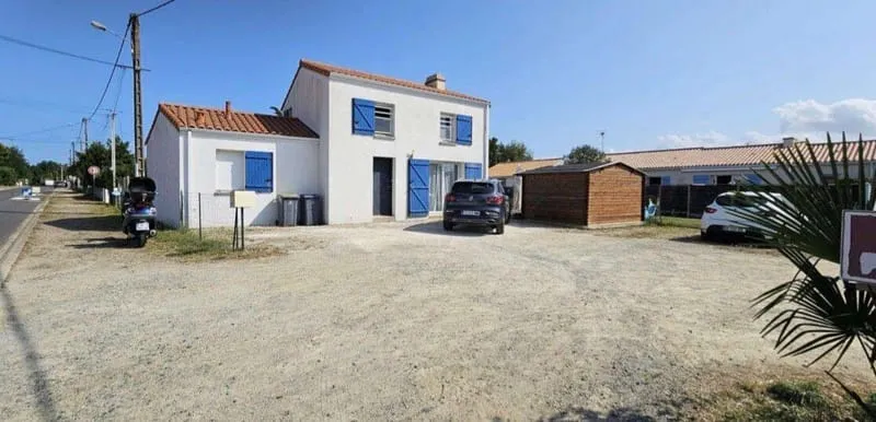 Photo 1