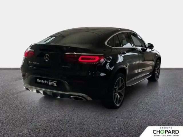 Mercedes Glc coupé 300 de 9g-tronic 4matic — photo 3