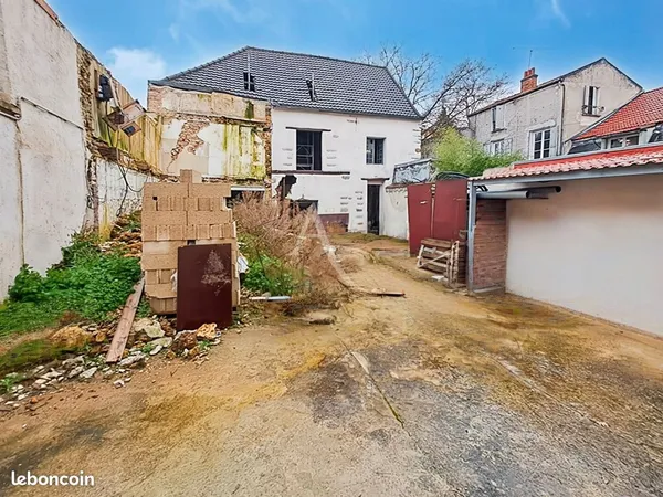 Immeuble 22 pièces 331 m²