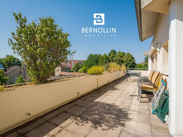 A découvrir - Appartement de 120 m2 avec grande terrasse au