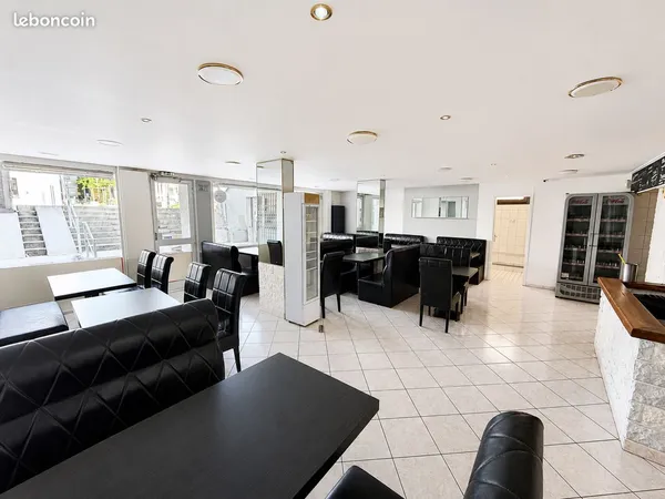 Commerce 99 m²