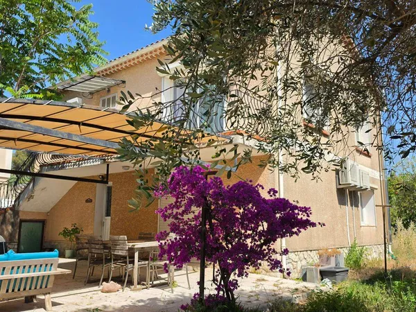 Villa 5 pièces 126 m²
