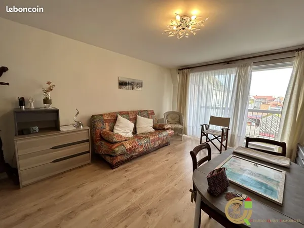 Studio 1 pièce 26 m²