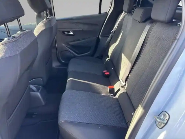 Peugeot 208 hybrid 110 ch e-dcs6 — photo 12