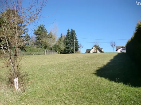Terrain 400 m²