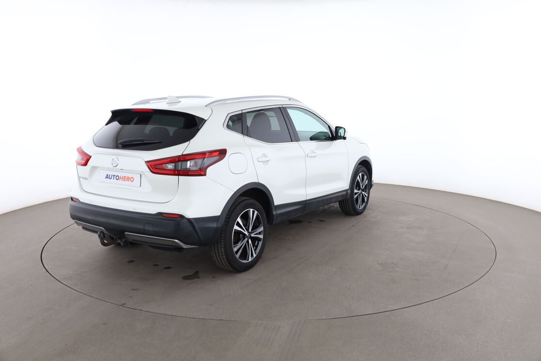 Nissan Qashqai 1.5 dCi N-Connecta DCT7 — photo 5
