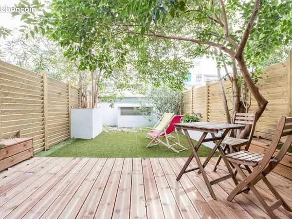 Studio meublé avec terrasse et jardin privatif