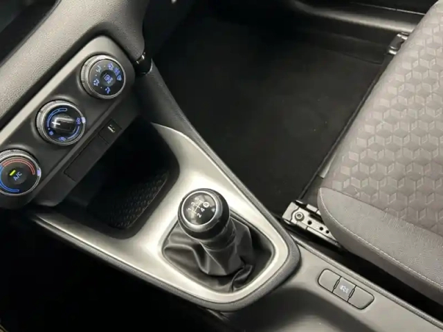 Toyota Yaris 70 vvt-i dynamic — photo 14