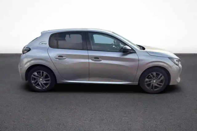 Peugeot 208 puretech 100 s&amp;s eat8 — photo 7