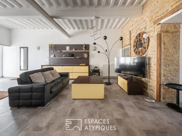 Maison rénovée en coeur de ville de Bourgogne du sud