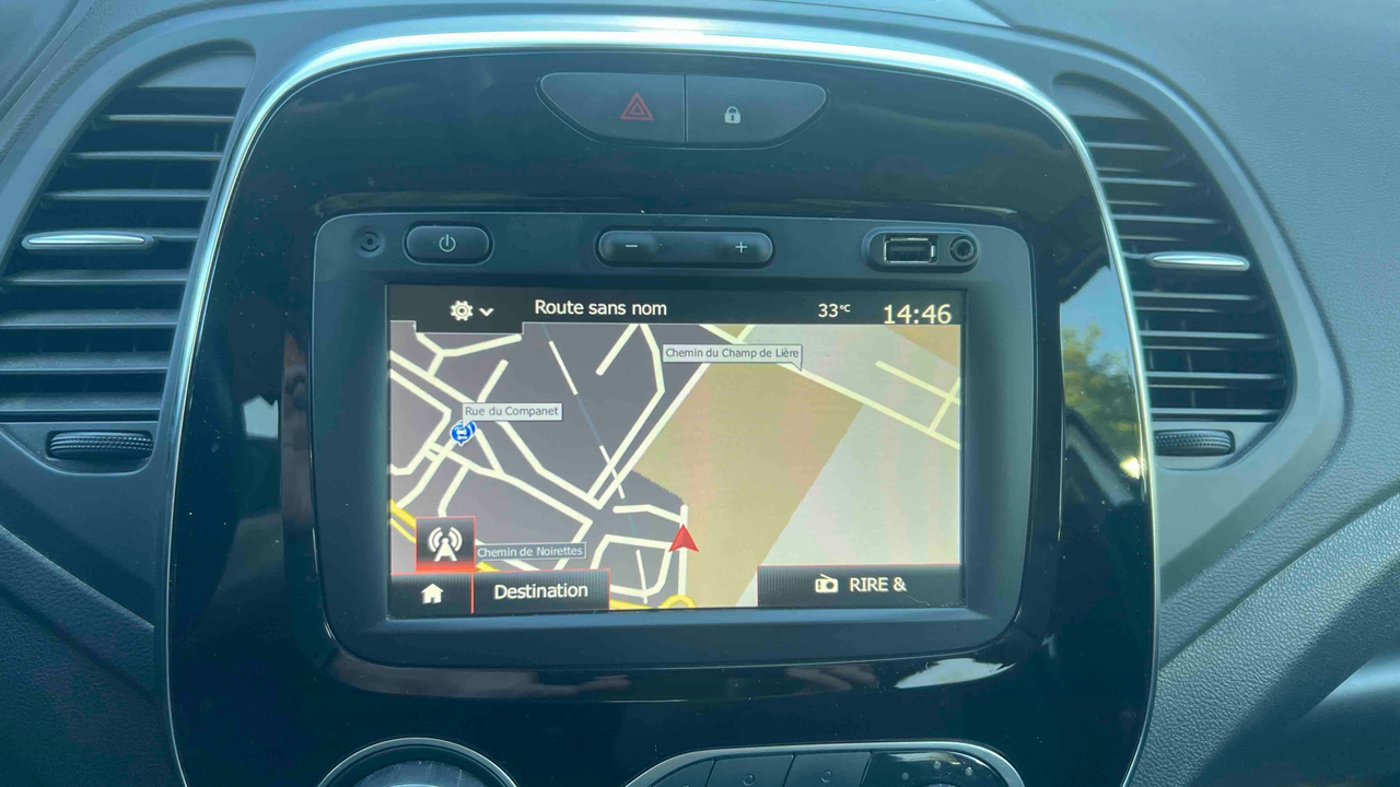 Renault Captur TCe 150 FAP EDC — photo 15