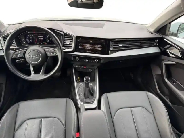 Audi A1 allstreet 35 tfsi 150 ch s tronic 7 — photo 11