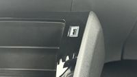 Peugeot 2008 1.2 PureTech 100ch S&S Style — photo 18