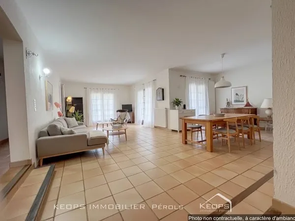 Maison 7 pièces 225 m²
