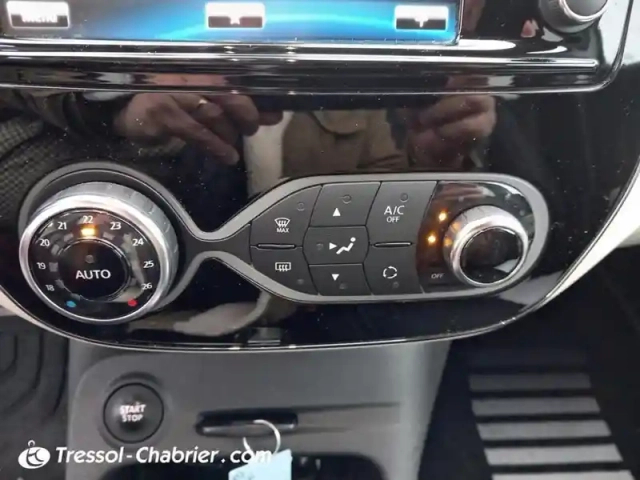 Renault Captur tce 150 fap edc initiale paris — photo 13