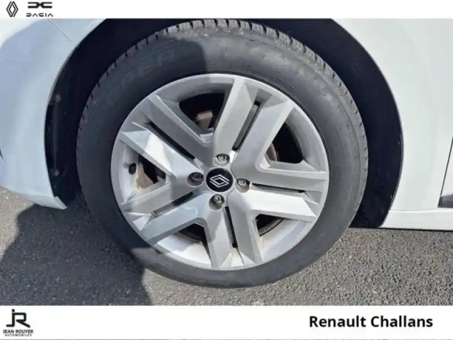 Renault Clio 1.0 tce 90ch evolution — photo 8