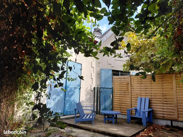 Grand studio avec jardinet privatif
