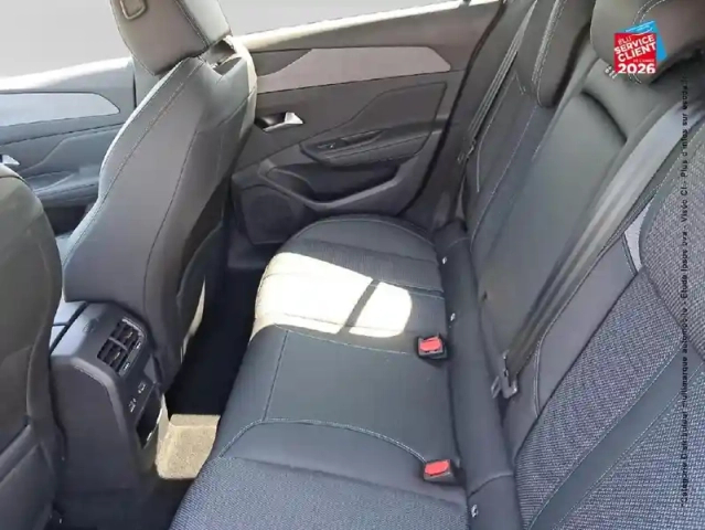 Peugeot 308 1.2 puretech 130ch s&amp;s allure — photo 11