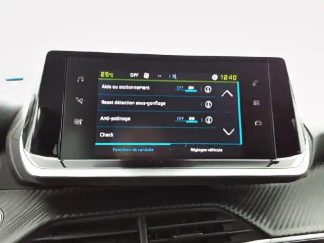 Peugeot 208 electrique 50 kwh 136ch — photo 27