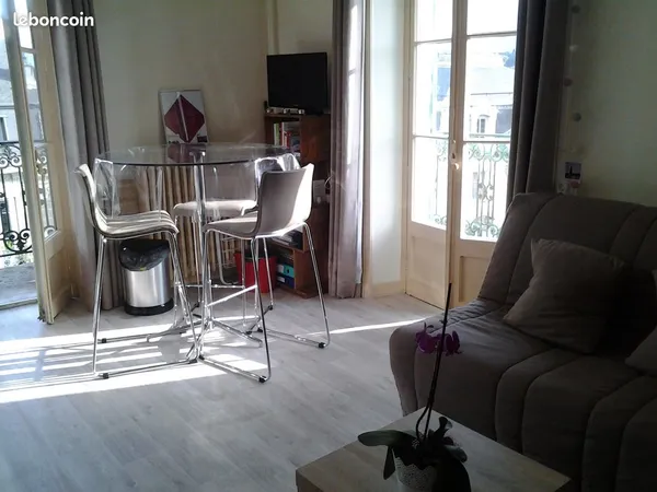 Lot de 2 studios meubles + cellier attenant