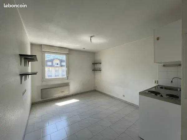 Studio 1 pièce 18 m²