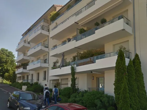 T2 avec balcon et parking
