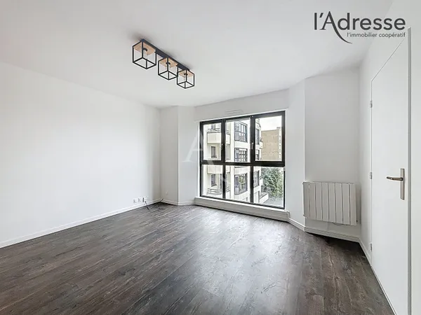 Studio Puteaux/Cave/31m2