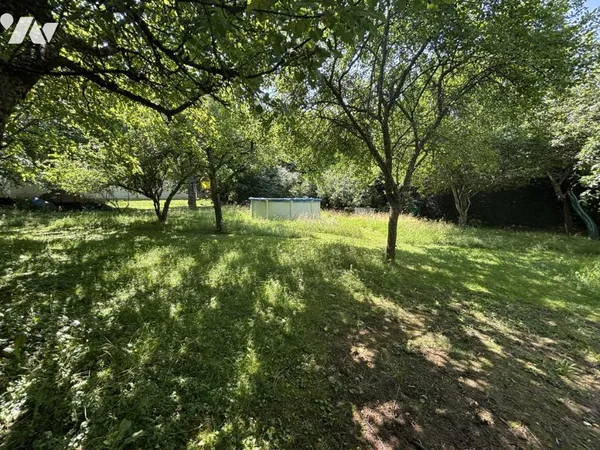 Terrain 953 m²