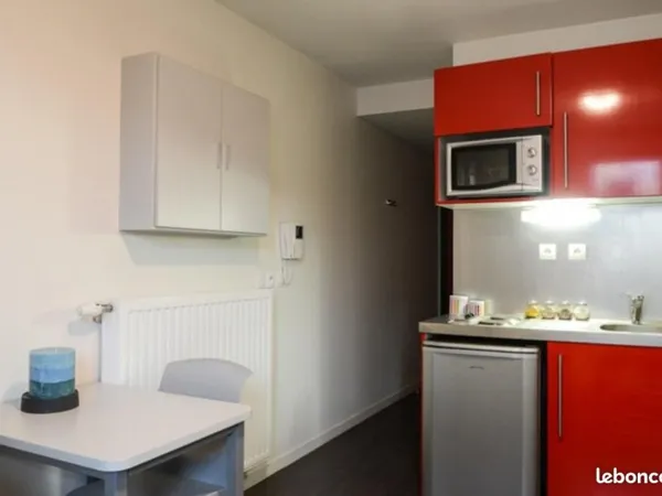 Studio 1 pièce 18 m²