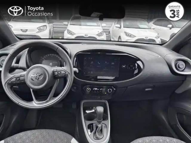 Toyota Aygo X 1.0 vvt-i 72ch design zen radar s-cvt my24 — photo 8