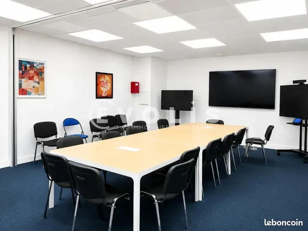 Bureau 1 026 m²